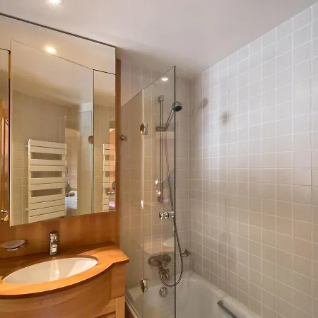 Chalet Méribel, 7 Pièces, 12 Personnes - Fr-1-565-36